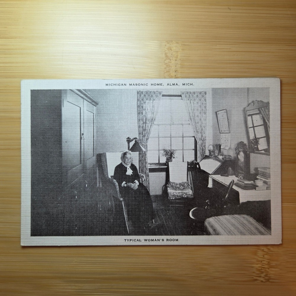 Michigan Masonic Home Alma Mich Typical Woman's Room Vintage Postcard M-1995
